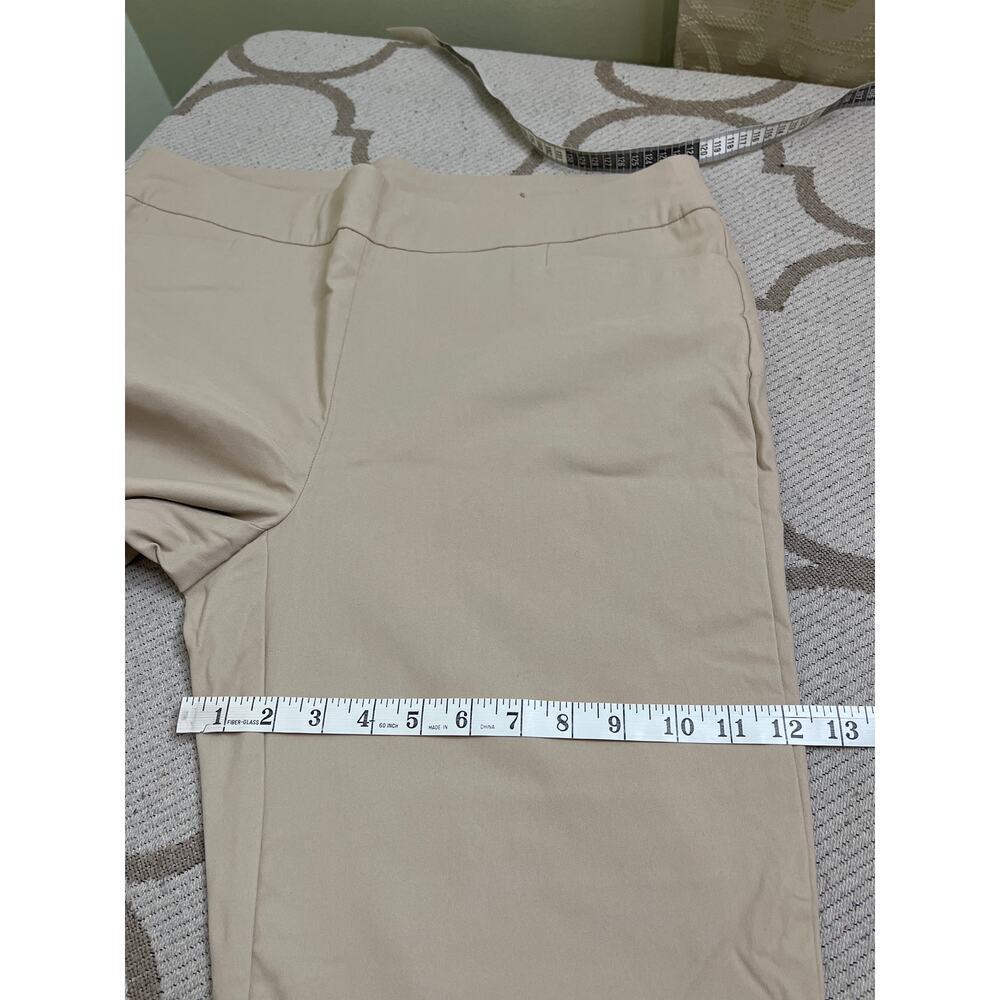 Chico’s pull on tummy control front pockets slim leg tan trouser pants, size 16 - Picture 10 of 13